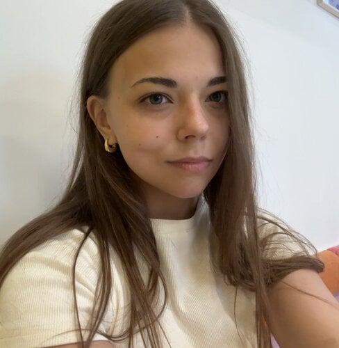 Арина Травина