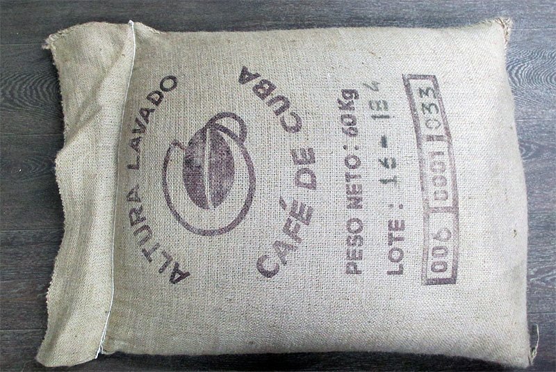 Мешок с зеленым кофе Куба Альтура на нашем складе