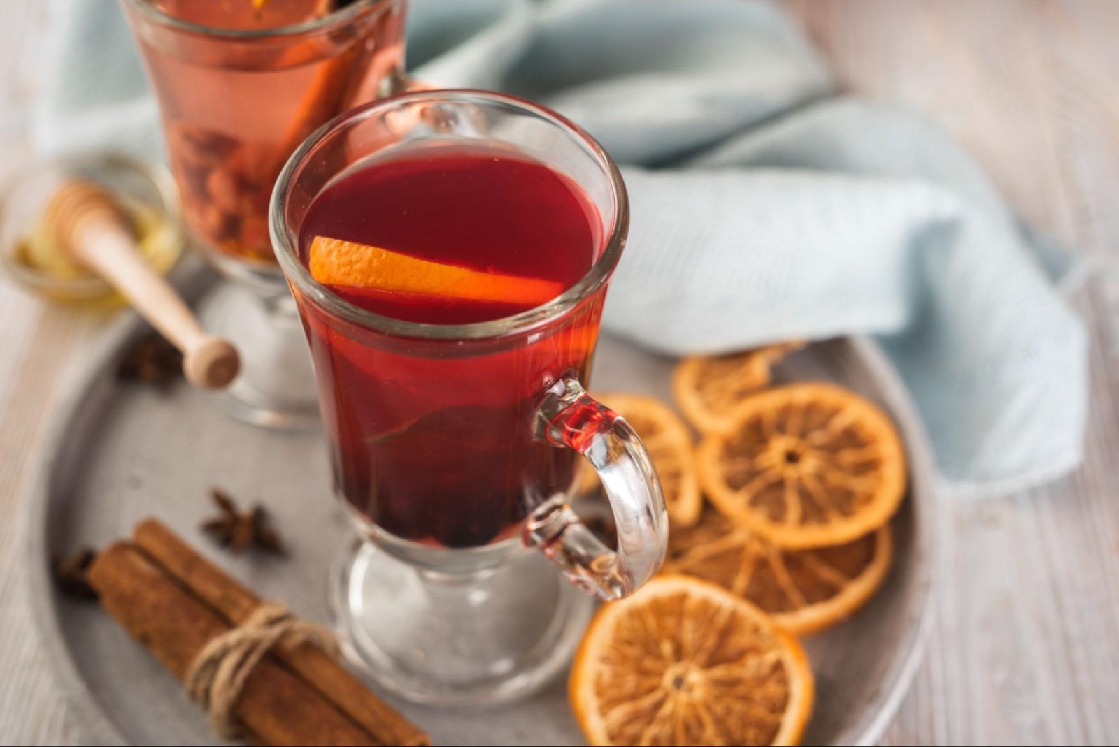 Тизаны — достойная альтернатива кофе и чаю. Три полезных рецепта