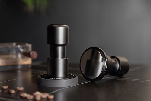Темпер для кофе Timemore Impulse Impact, пружинный импульсный, черный свежеобжаренный кофе