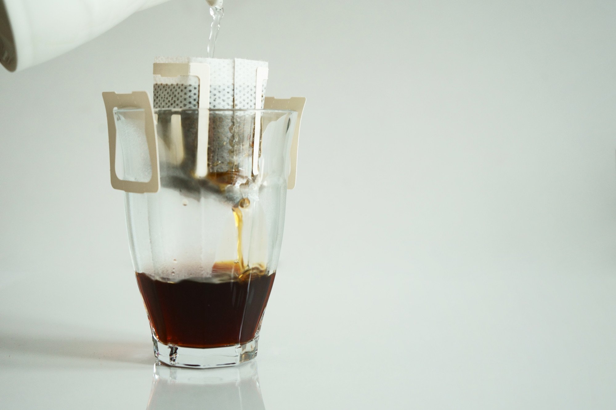 Может ли кофе из дрип-пакетов быть вкусным: развенчиваем мифы